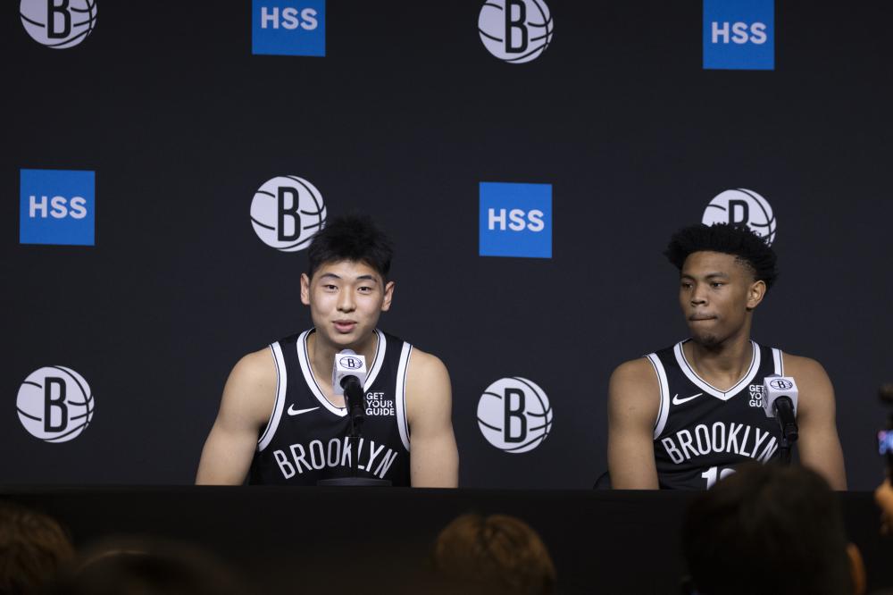 轻球员在勇 轻球员在勇