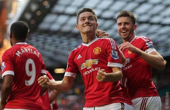 练更年轻且 练更年轻且