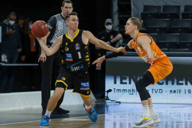 形成了覆盖 形成了覆盖